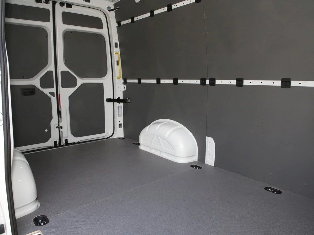 Volkswagen Crafter 35 Kasten 2.0 l 103 kW 8-Gang Aut.
