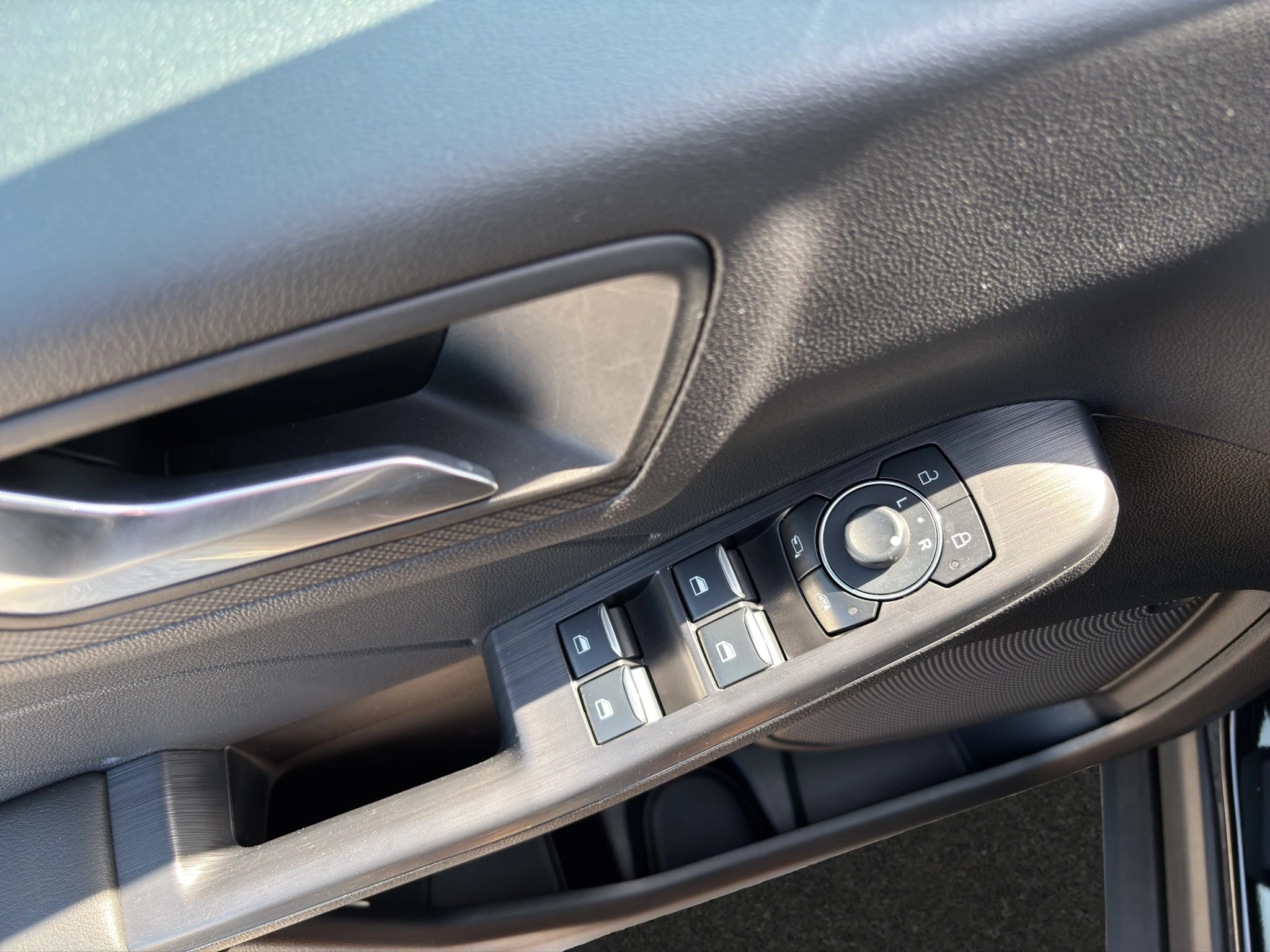 Ford Kuga ST-Line Aut.*KAM*LED-MATRIX*NAVI*GRA*WINTER-PKT.