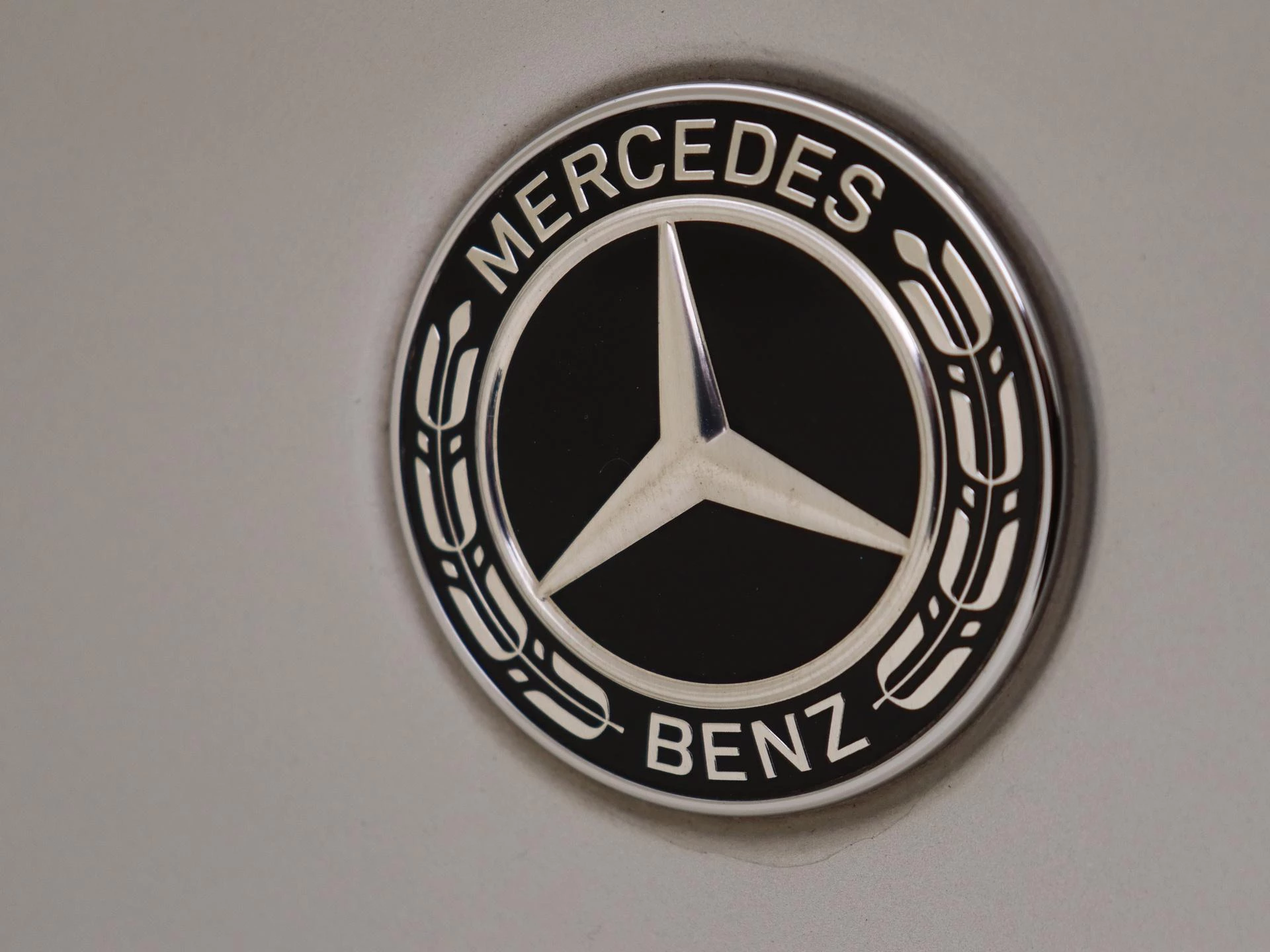 Mercedes-Benz-GLB-image-24