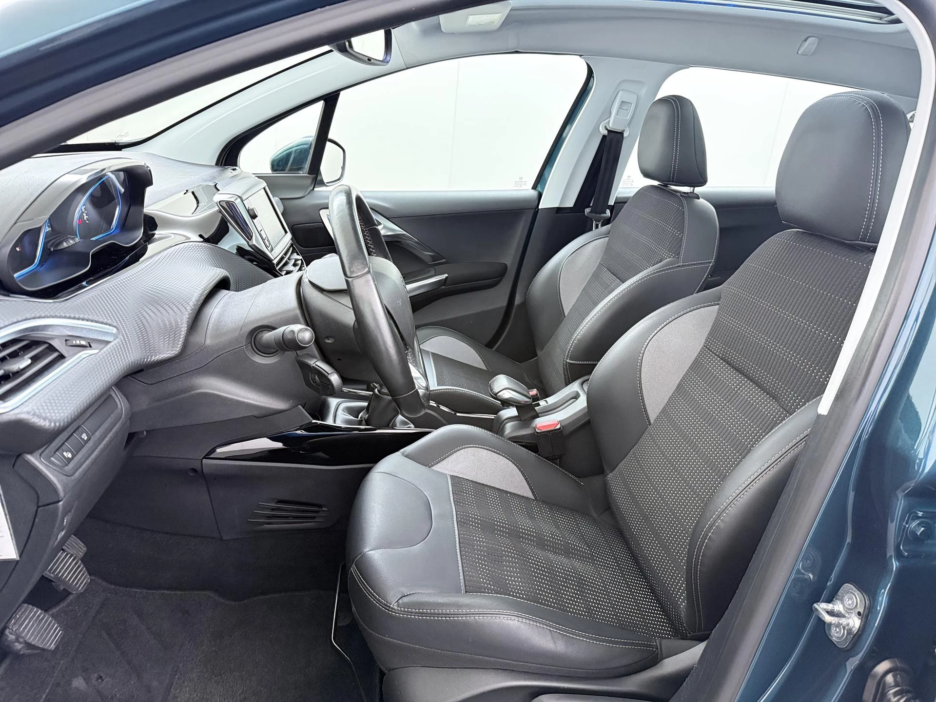 Peugeot 2008 1.2 PureTech Allure