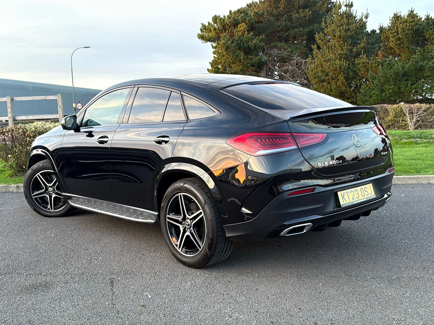 Mercedes-Benz GLE COUPE GLE 400d 4Matic AMG Line Premium + 5dr 9G-Tronic