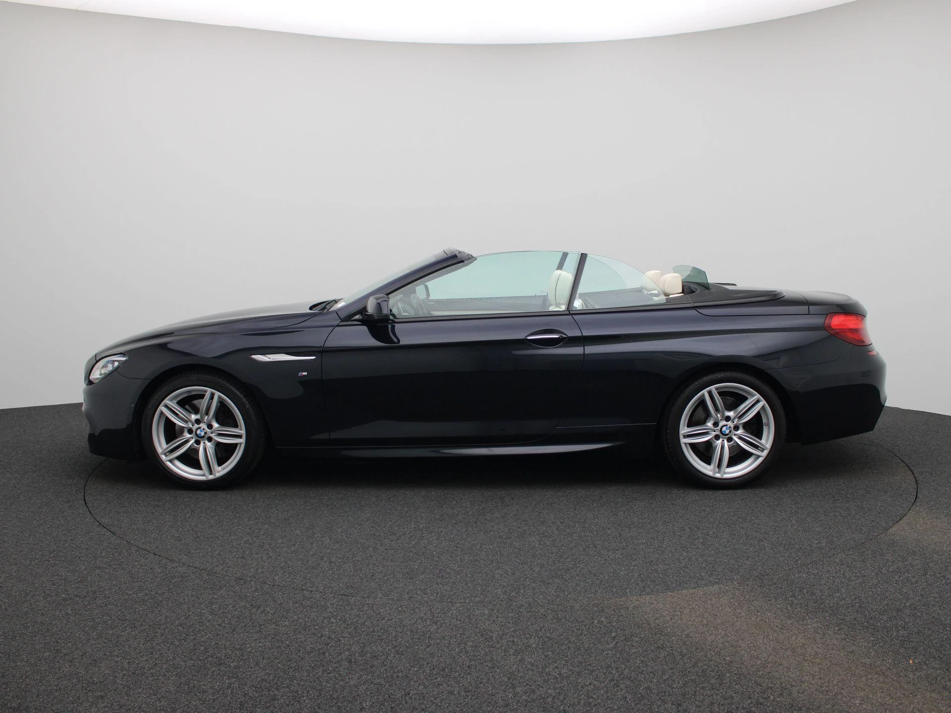 BMW-6 Serie-image-3