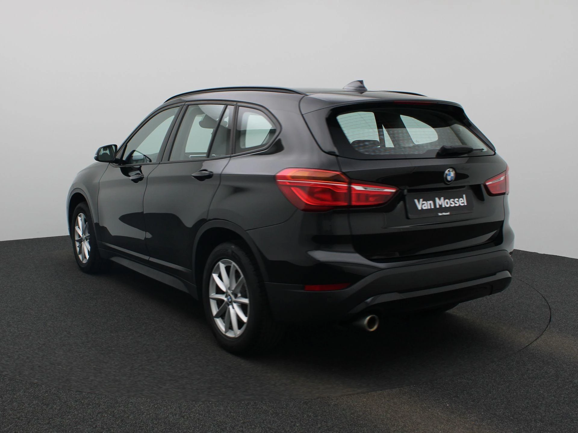 BMW-X1-image-1