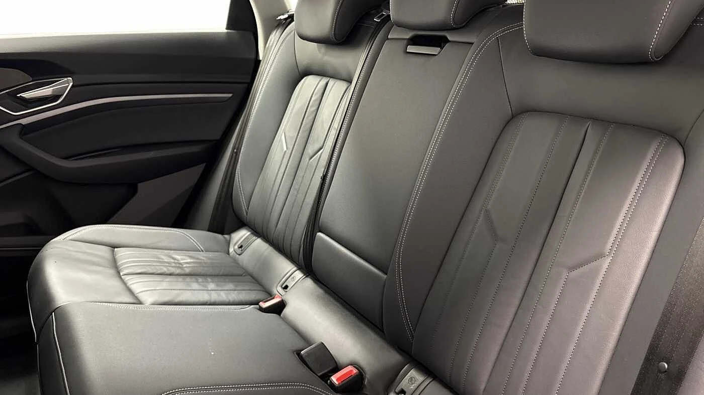 Audi-Q8 e-tron-image-7