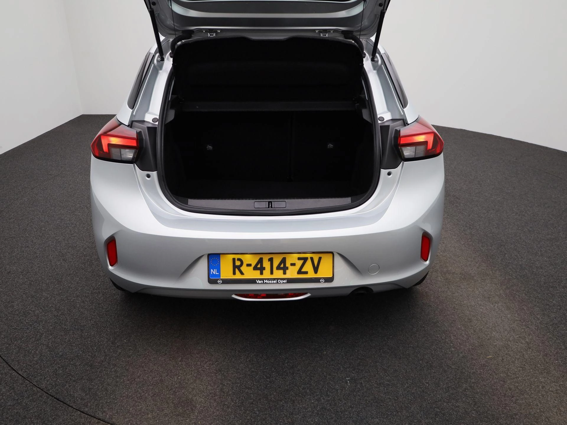 Opel-Corsa-image-10