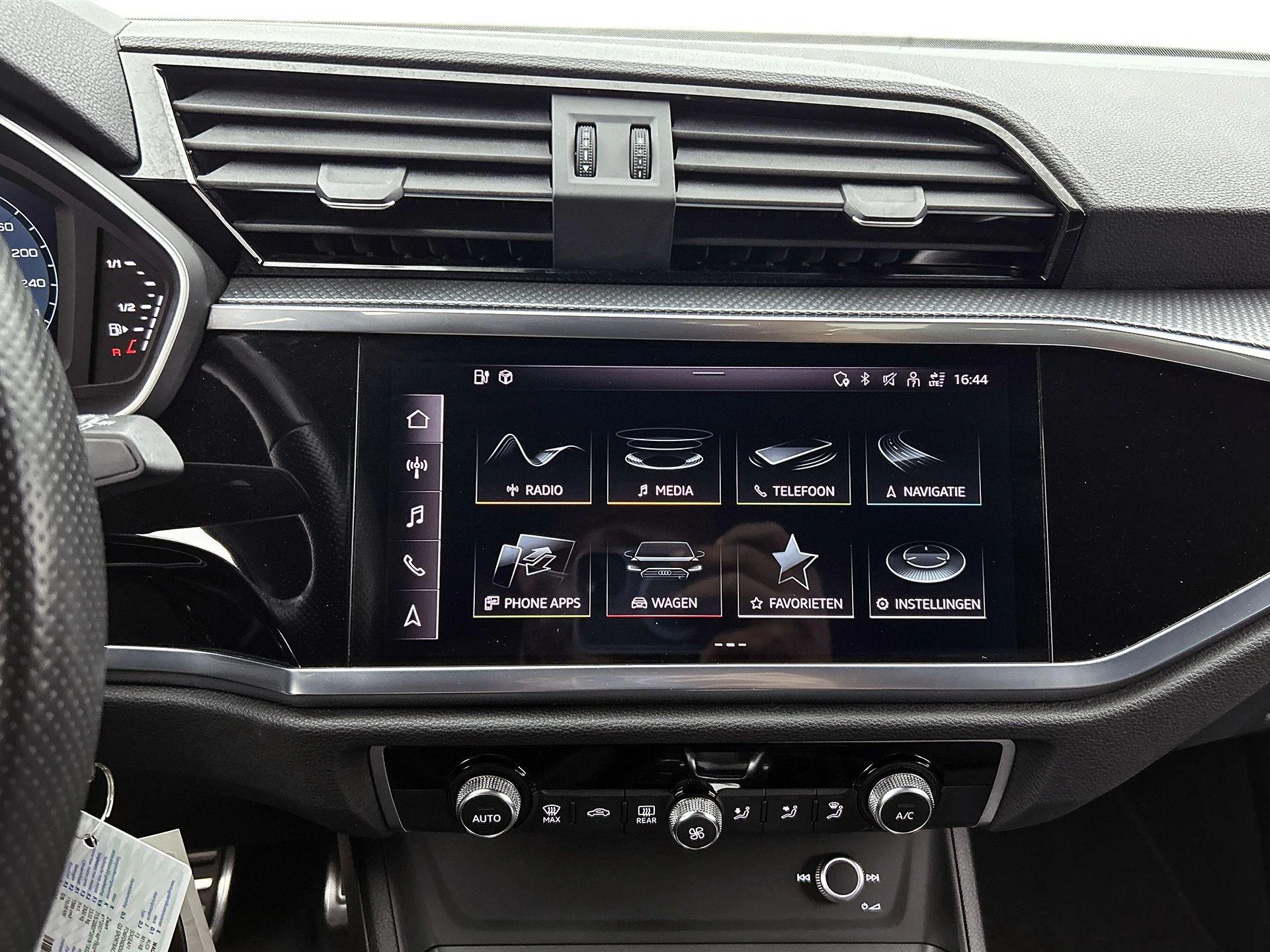 Audi-Q3-image-26