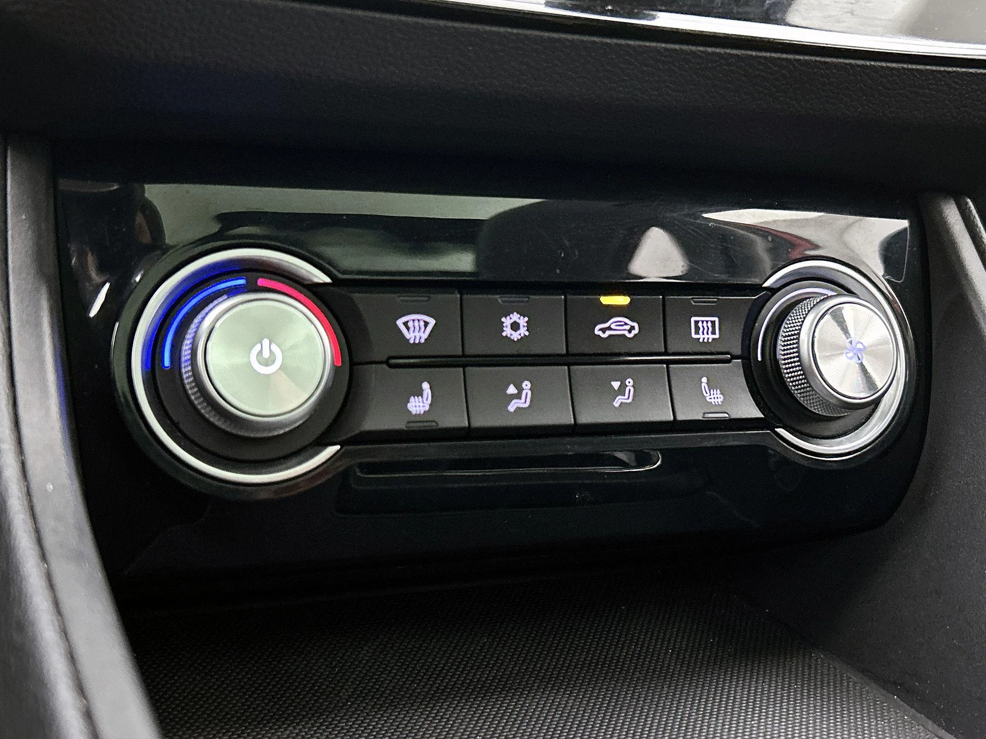 MG-ZS EV-image-22