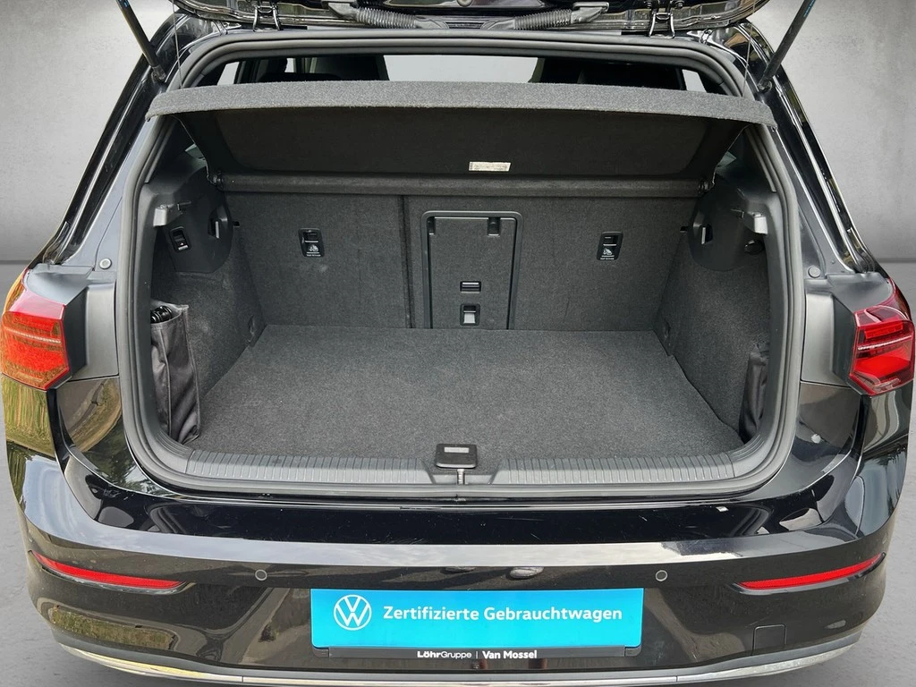 Volkswagen Golf VIII Lim. 1.4 TSI DSG GTE *SOH94%*Pano*