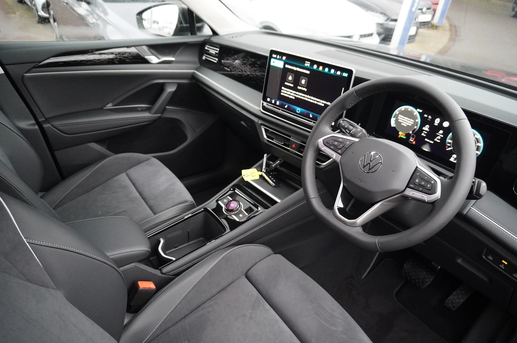 Volkswagen-Tiguan-image-5