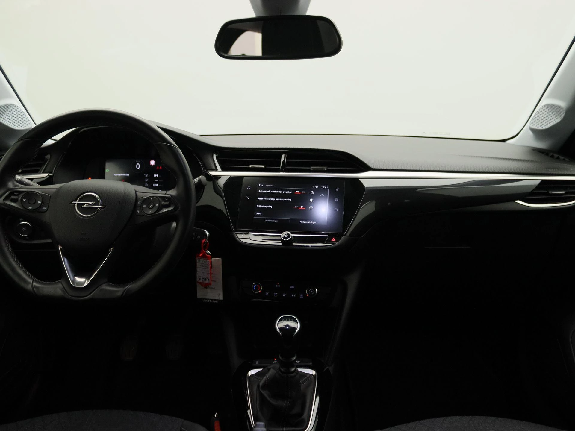 Opel-Corsa-image-6