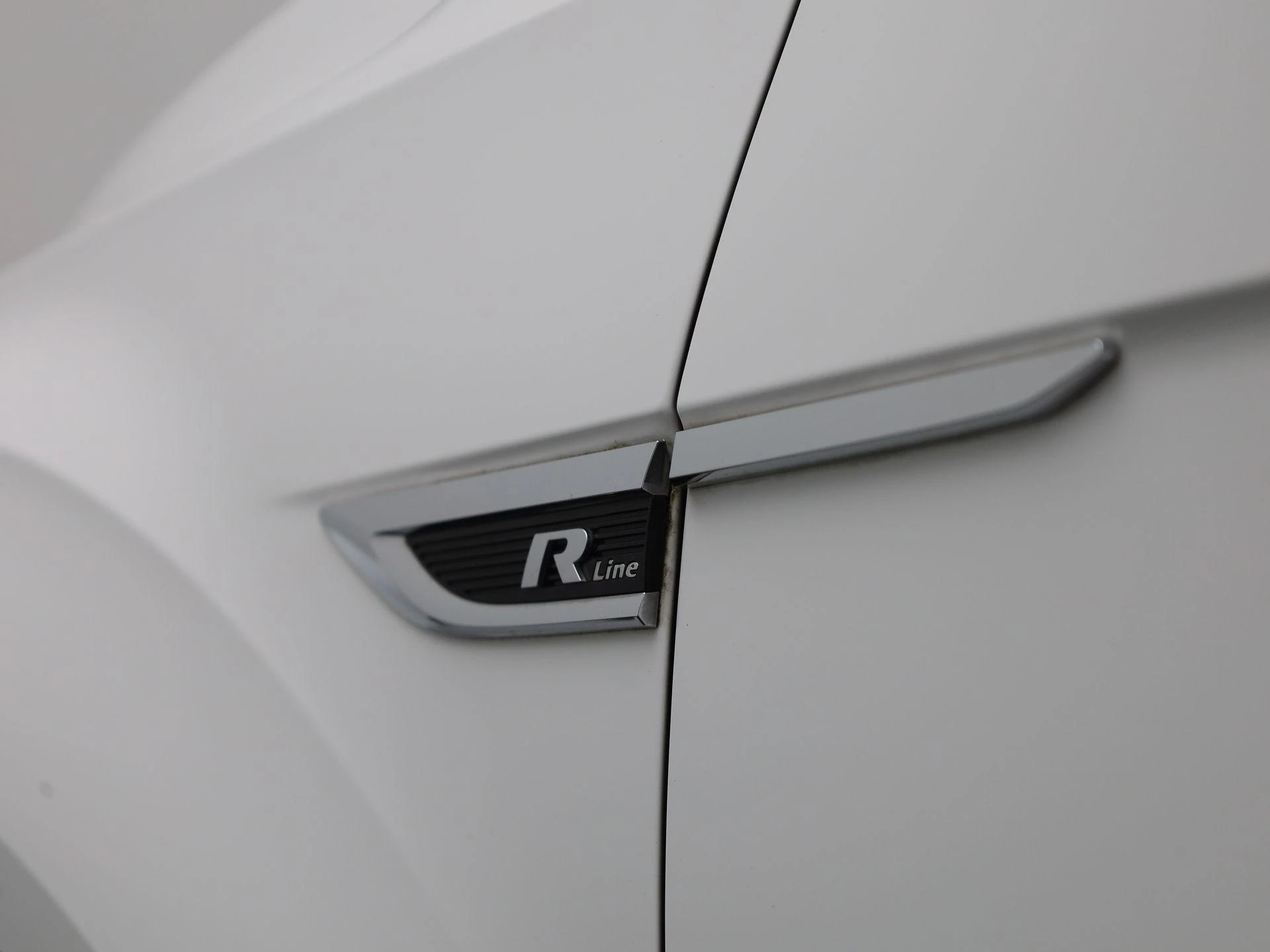 Volkswagen-T-Roc-image-43