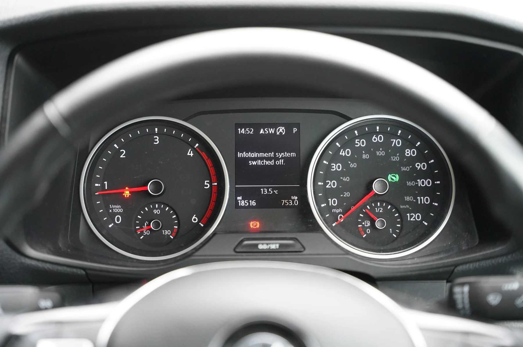Volkswagen-California-image-7