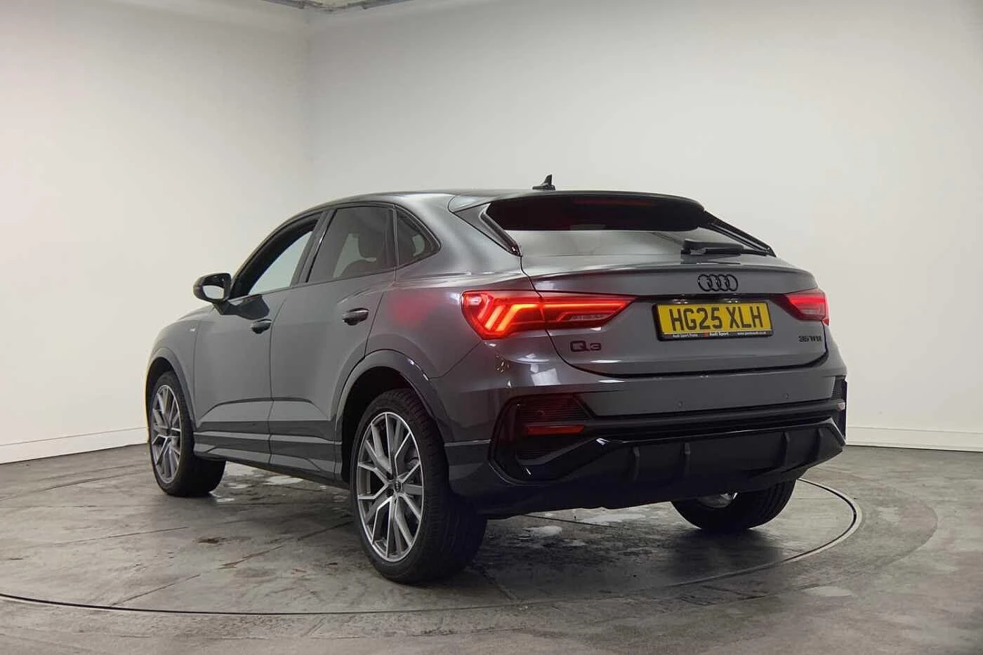 Audi-Q3-image-2