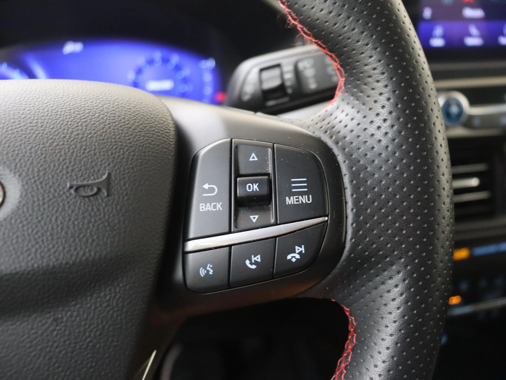 Ford-Kuga-image-12