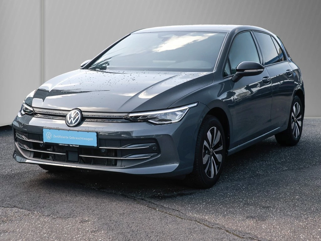 Volkswagen Golf VIII 1.5 eTSI DSG Goal AHK/Navi/RFK