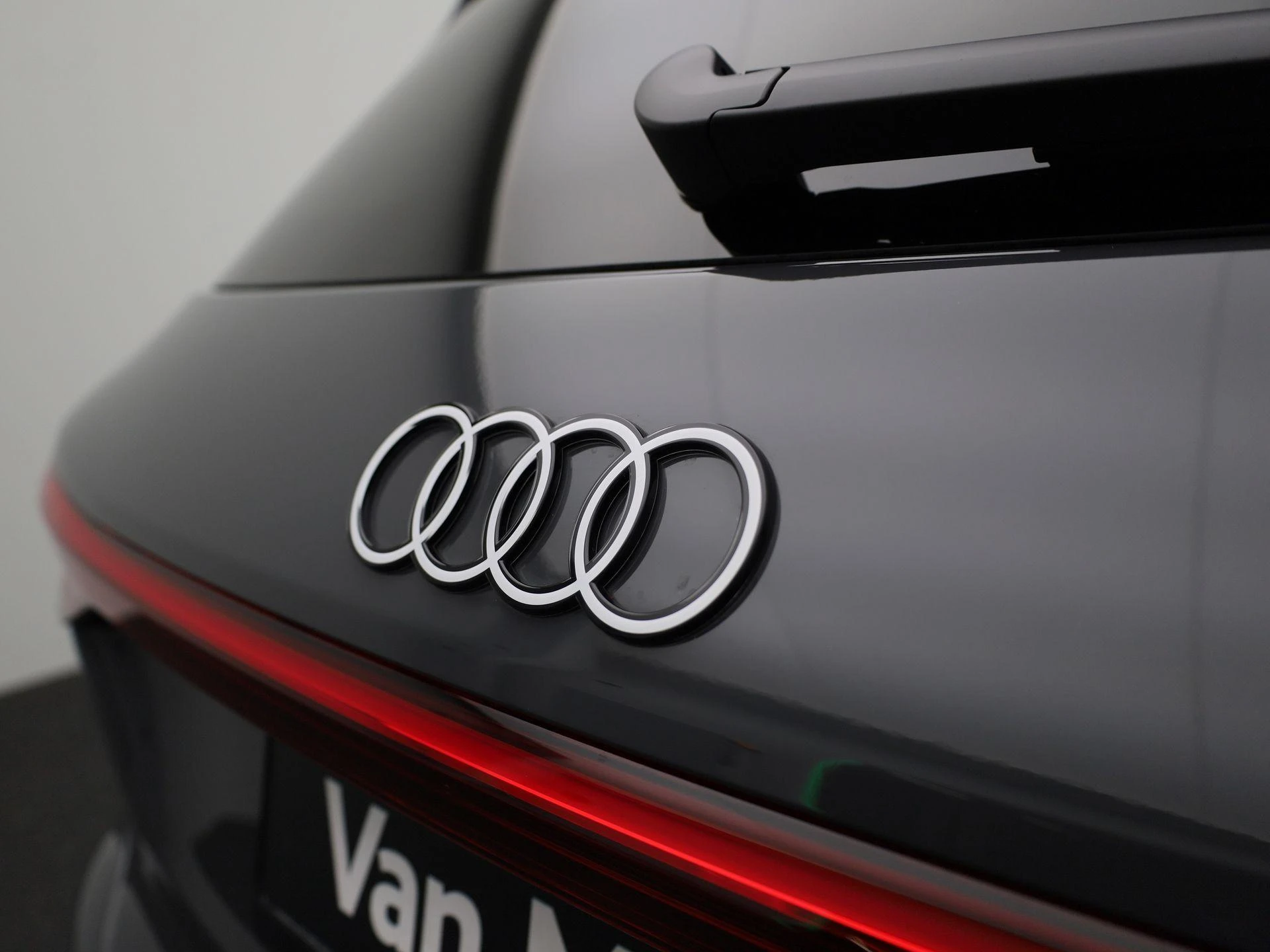 Audi-Q6 e-tron-image-36