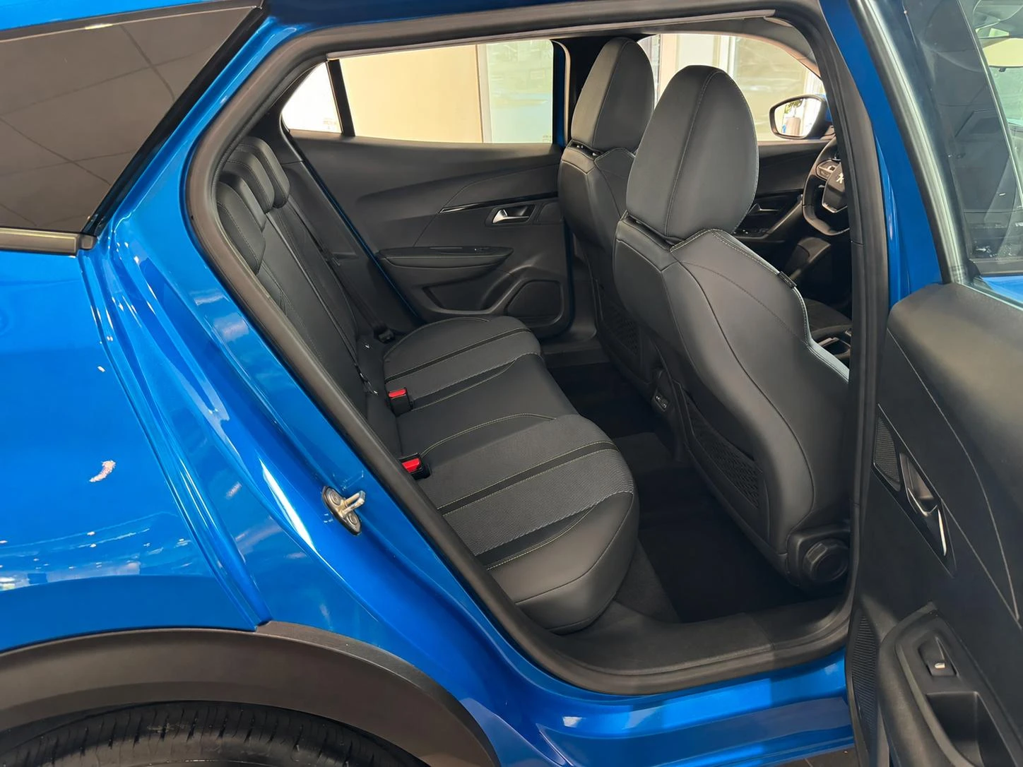 Peugeot 208 1.2 Hybrid 110 e-DCS6 GT