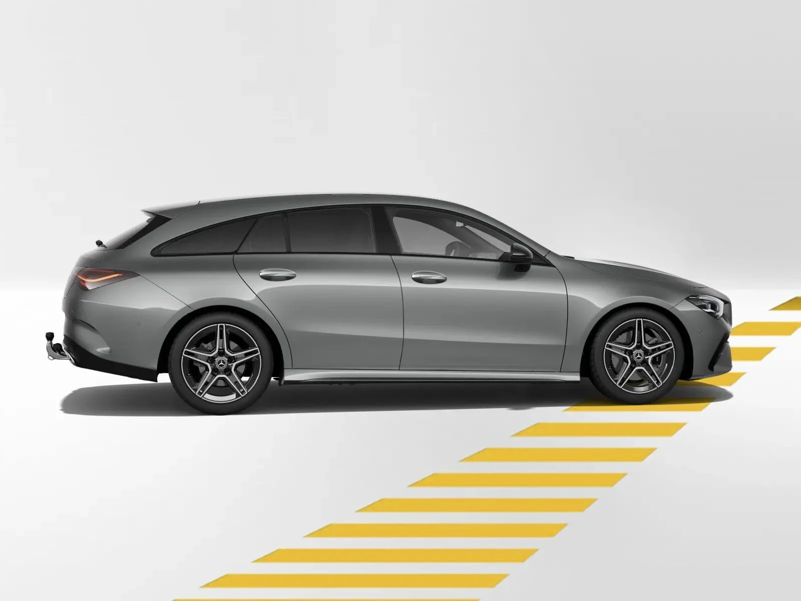 Mercedes-Benz-CLA 200-image-7