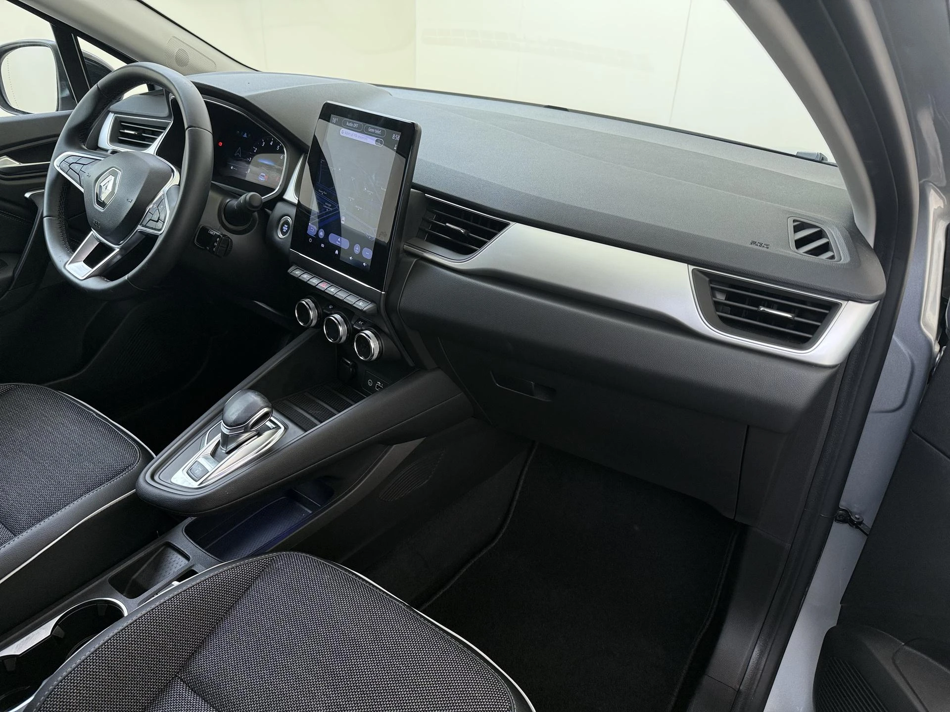 Renault-Captur-image-4