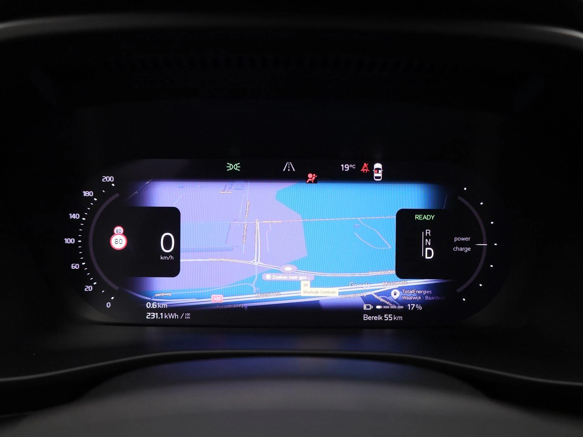 Volvo-XC40-image-16