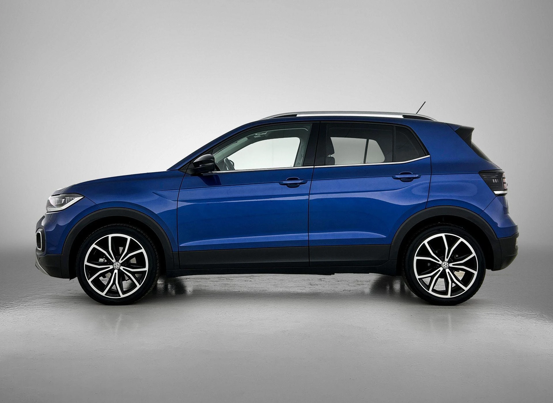 Volkswagen-T-Cross-image-1