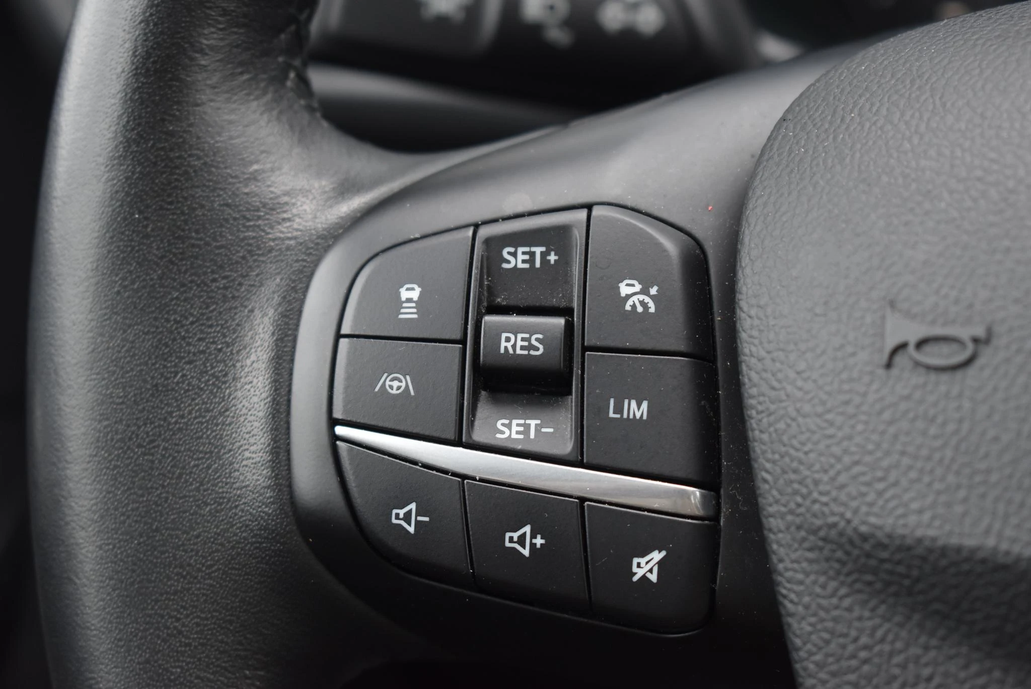 Ford-Kuga-image-20