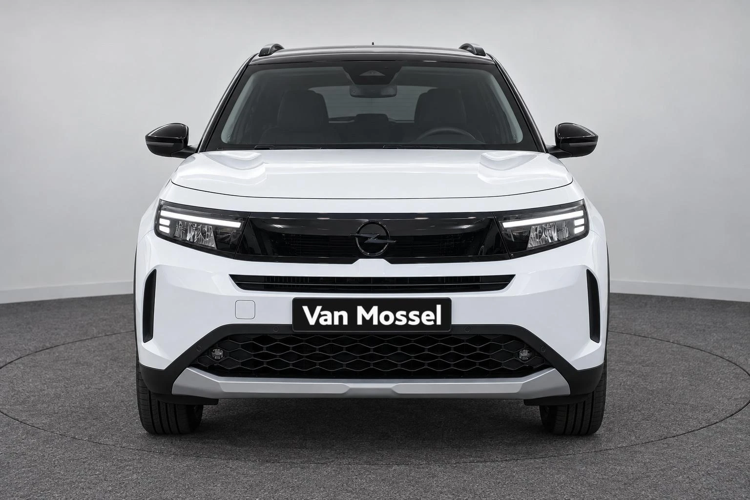 Opel-Frontera-image-1