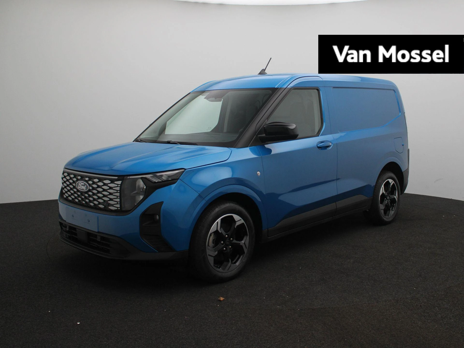 Ford-E-Transit Courier-image-0