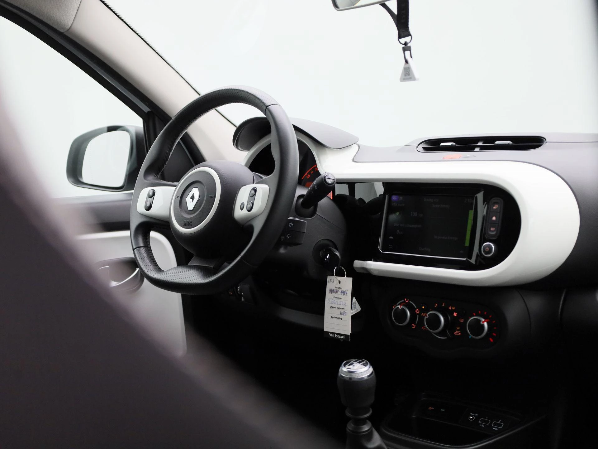 Renault-Twingo-image-33