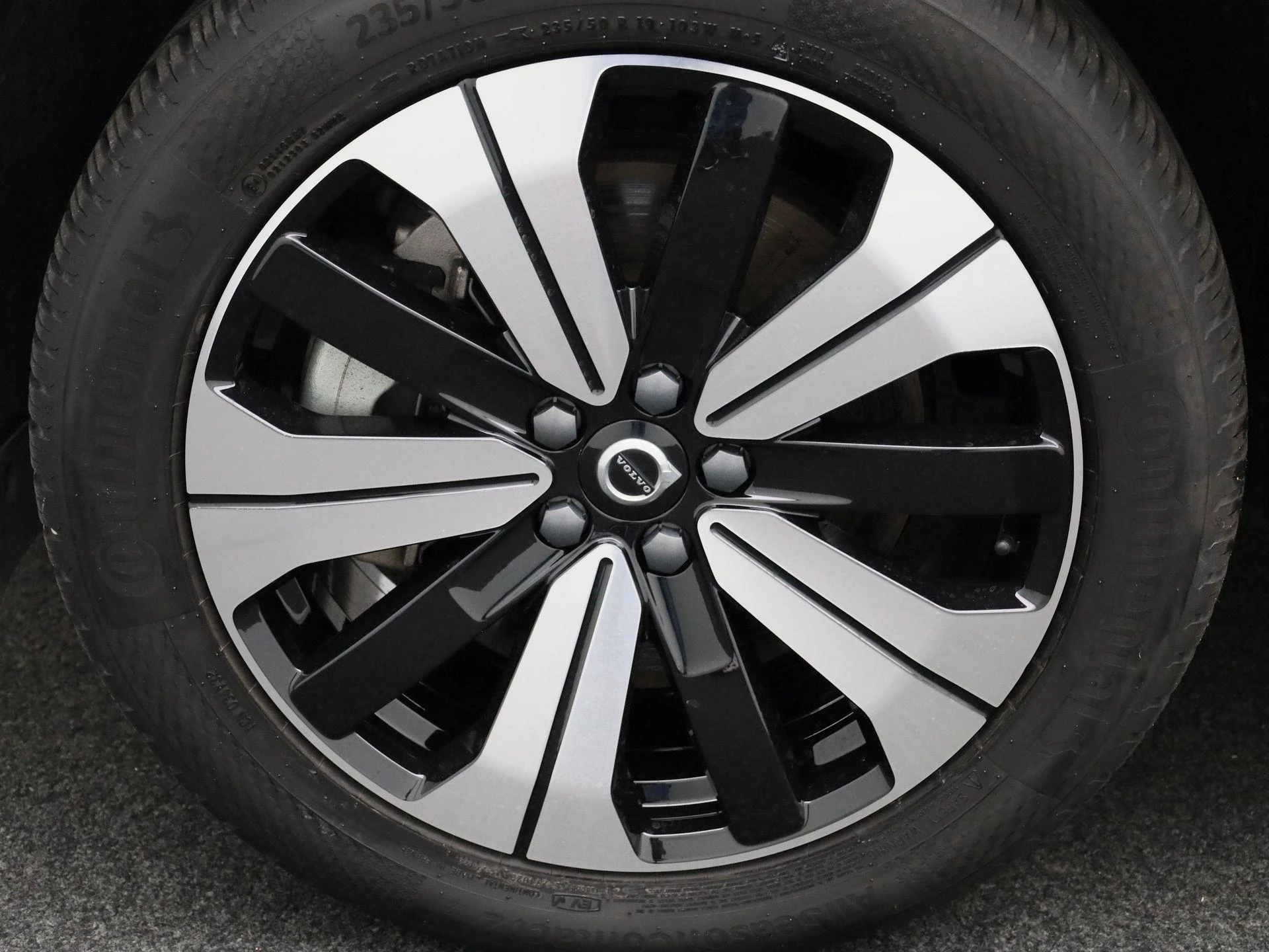 Volvo XC40 Recharge Core