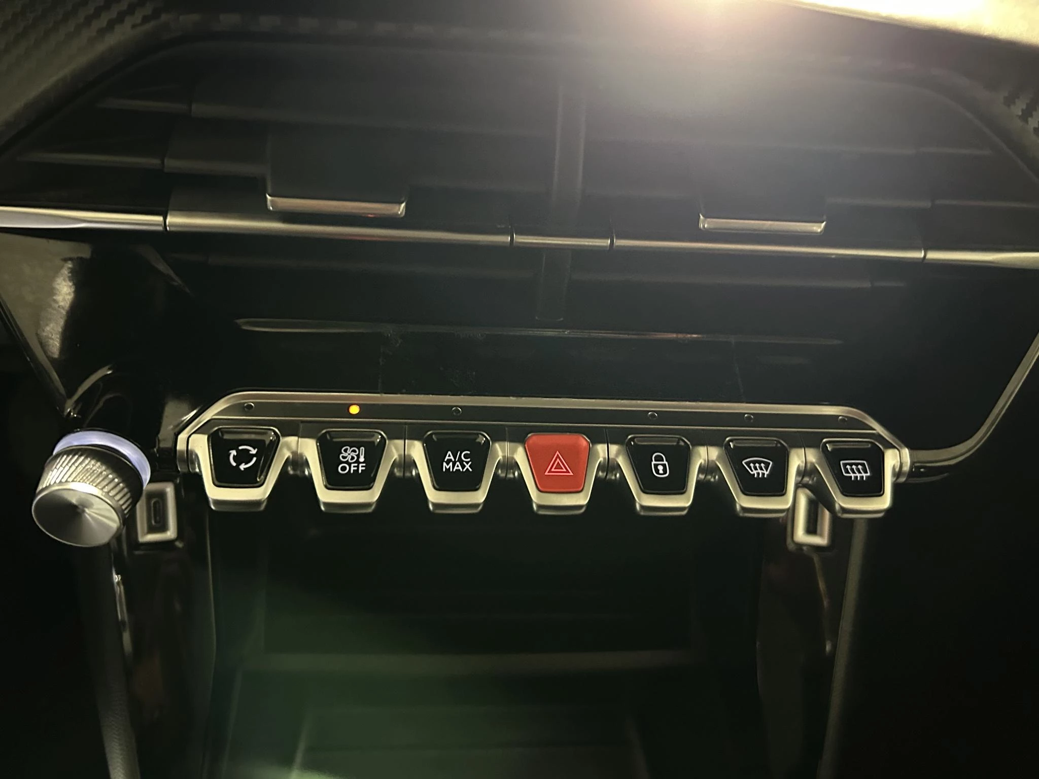 Peugeot-208-image-13