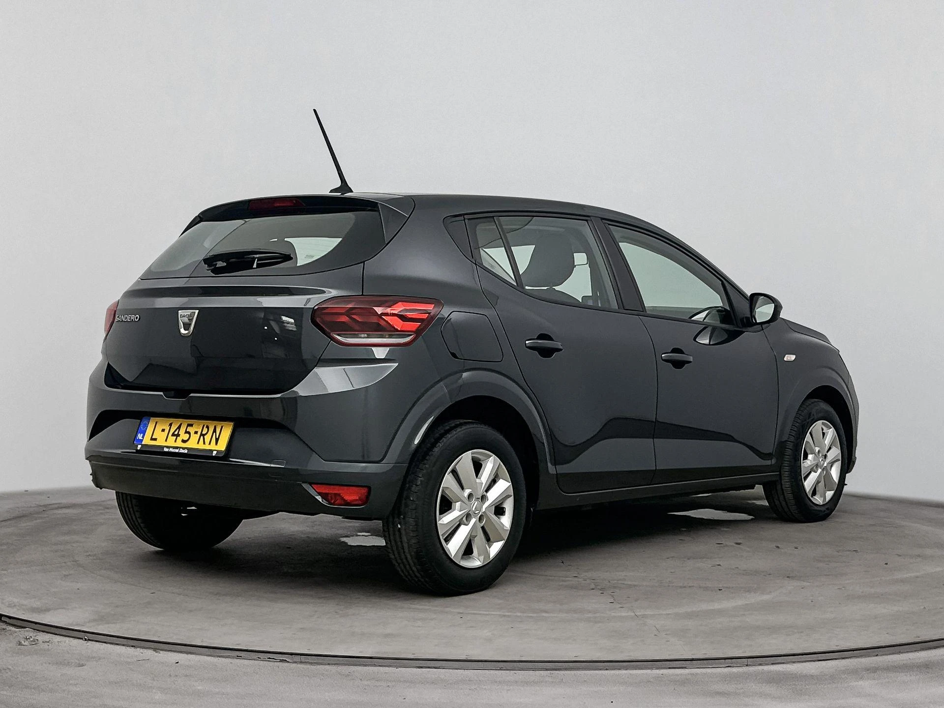 Dacia-Sandero-image-3