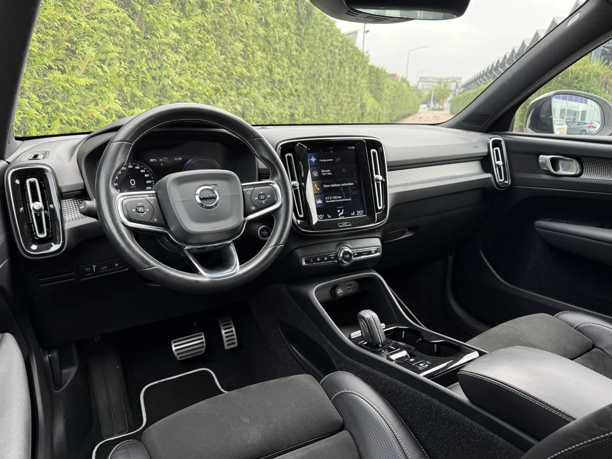 Volvo XC40 T5 Recharge R-Design