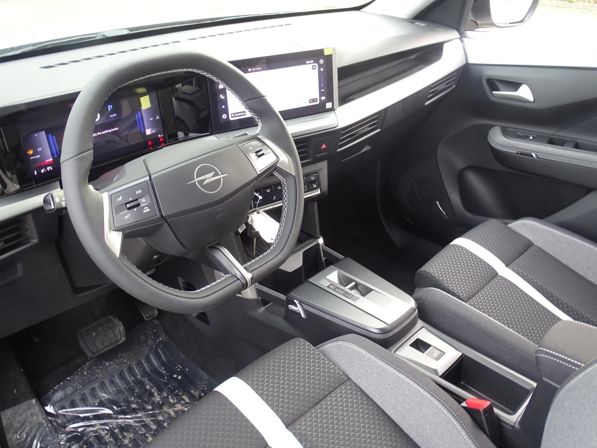 Opel Frontera 1.2 Turbo MHEV 100kW GS eDCT VERWACHT