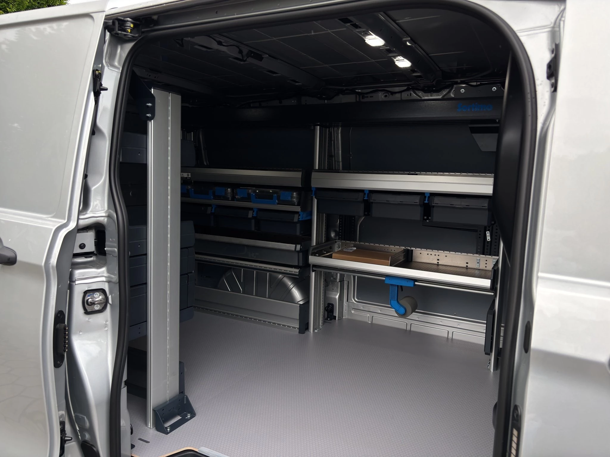 Ford Transit Custom Trend Service-Line PHEV 320 L1 *Aktion inkl. Macher Prämie bis 30.06.2026*