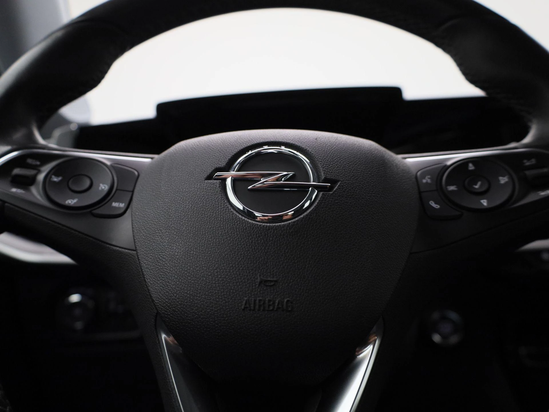 Opel-Mokka-e-image-27