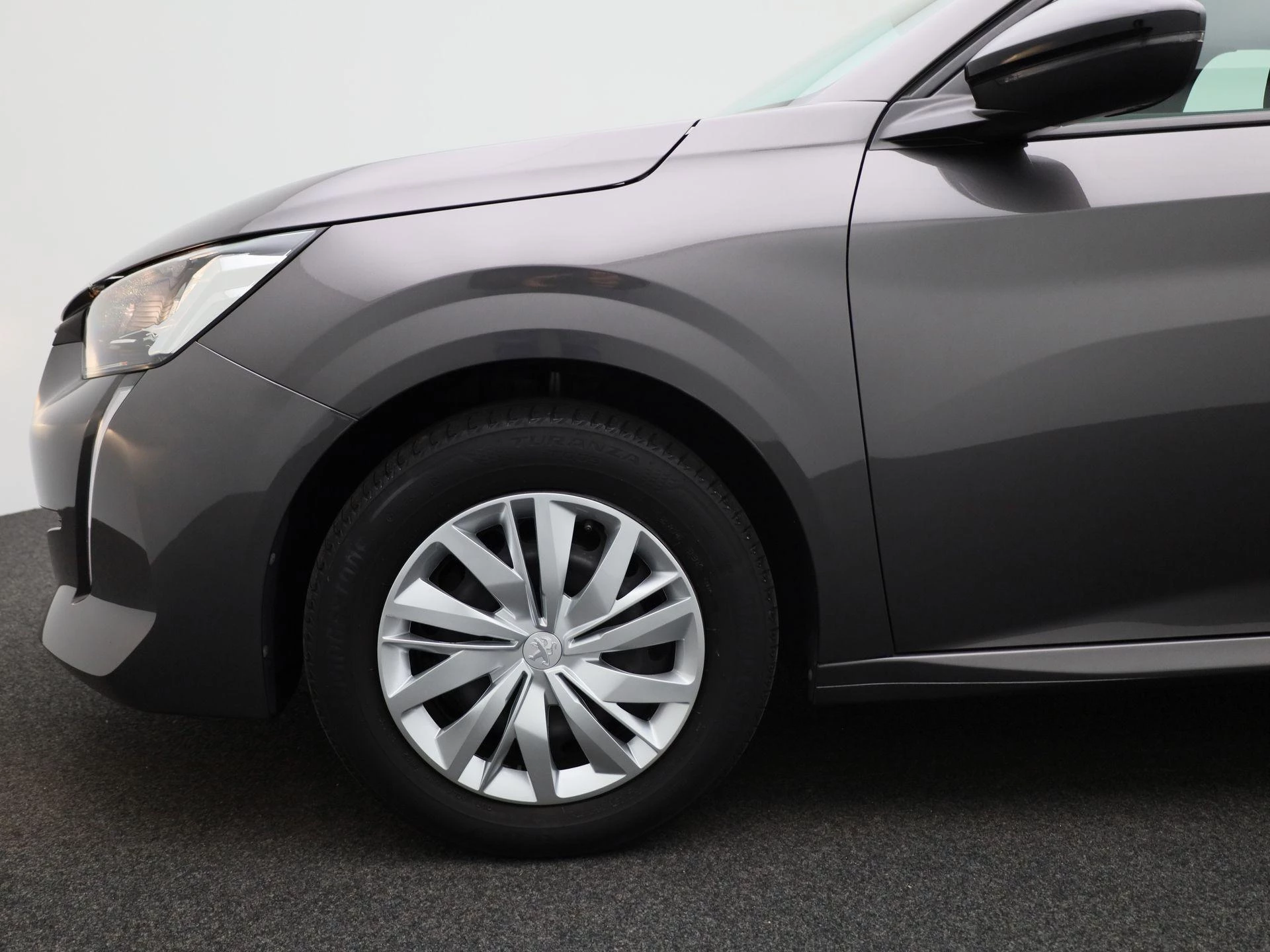 Peugeot-208-image-12