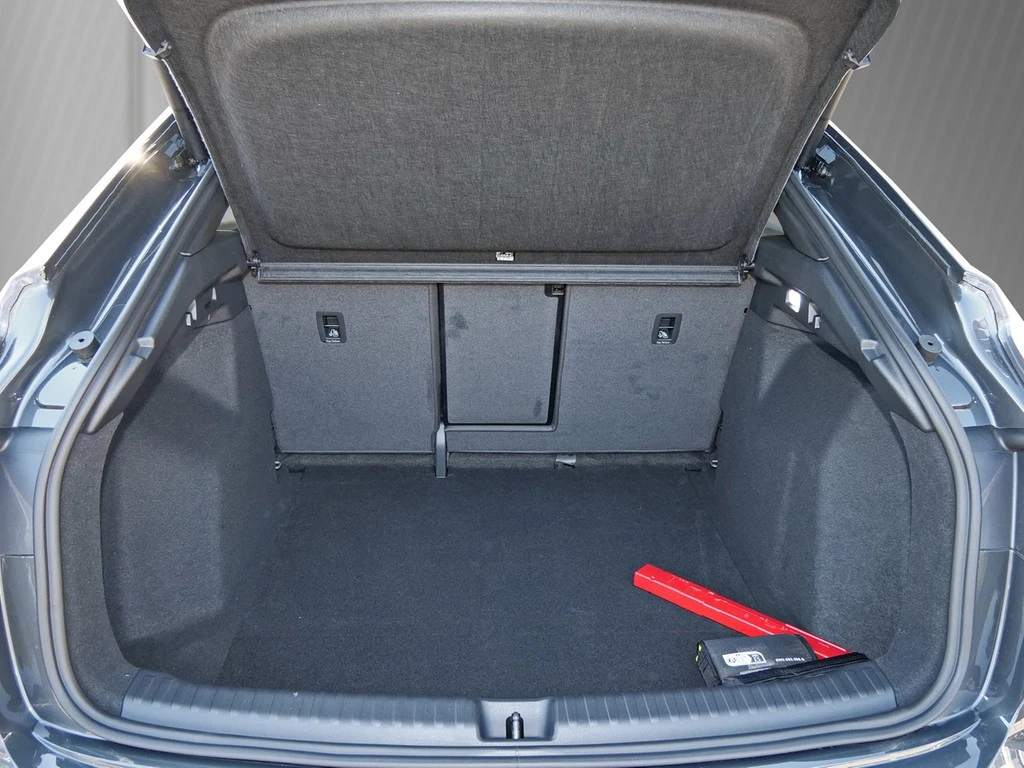Audi-Q4 e-tron-image-5