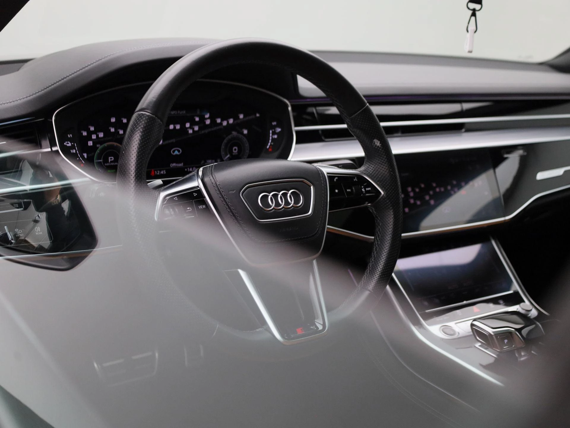 Audi A8 60 TFSI e quattro