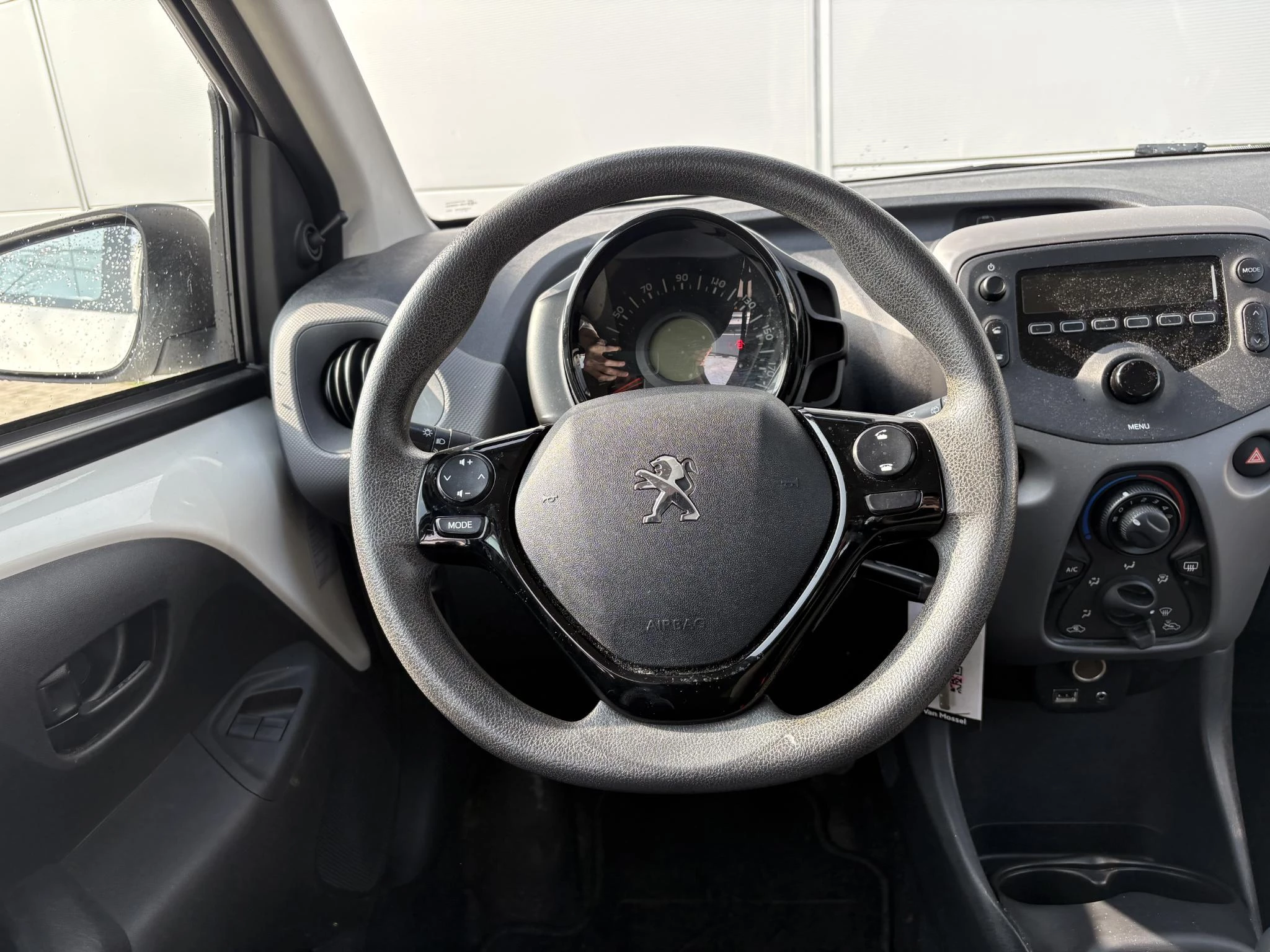 Peugeot-108-image-10
