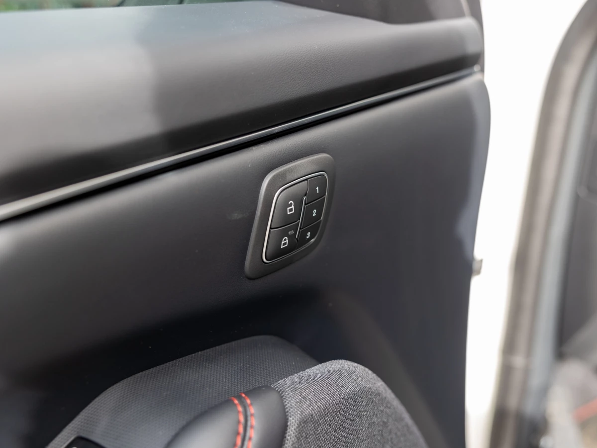 Ford-Mustang Mach-E-image-11