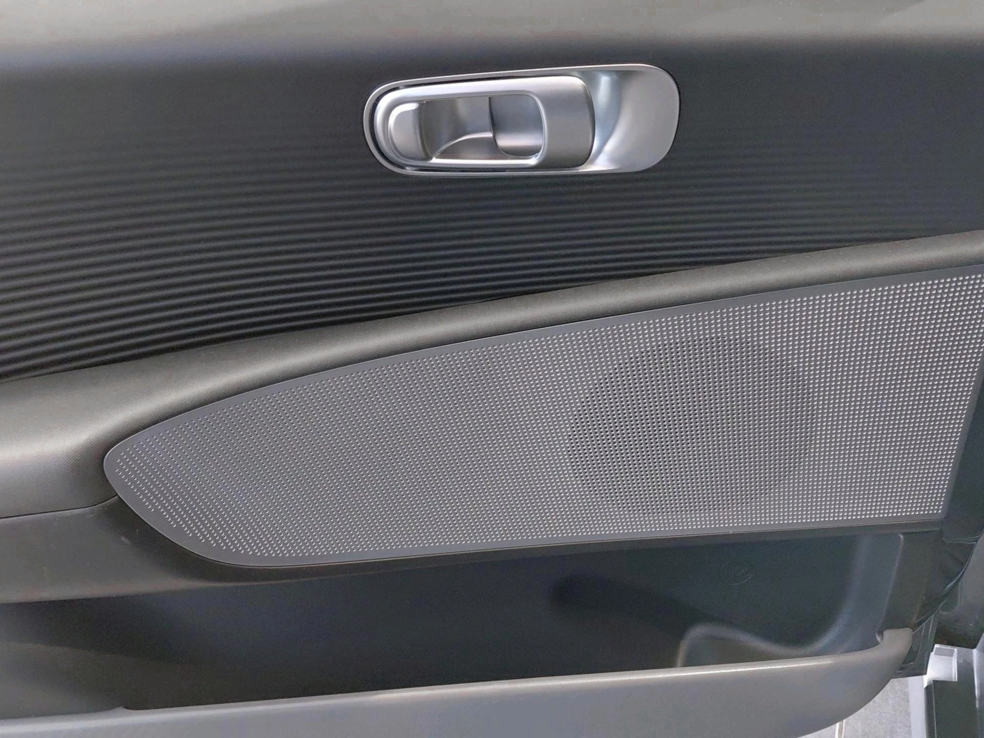 Hyundai IONIQ 6 Core Plus 77kWh