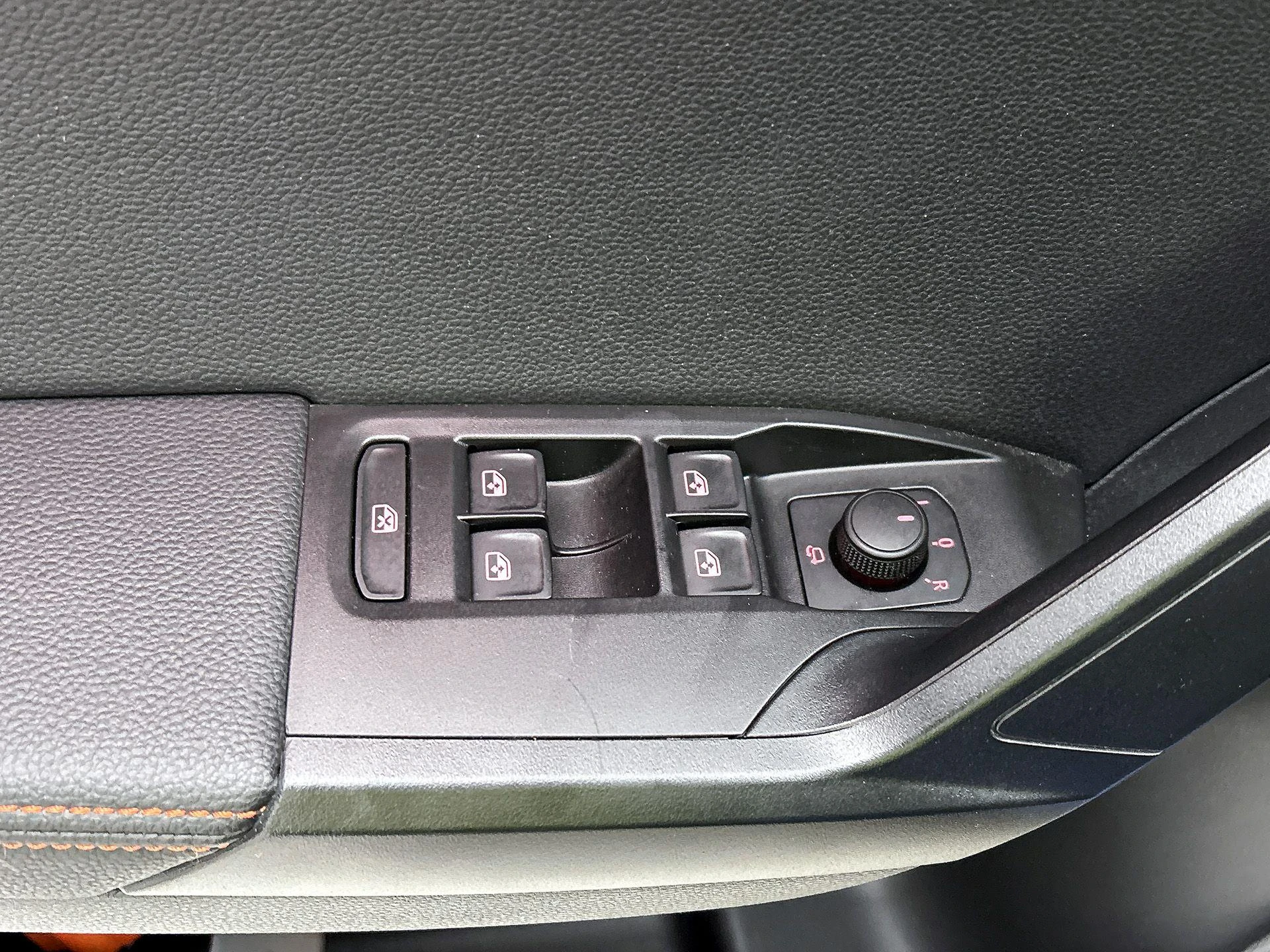 SEAT-Arona-image-35