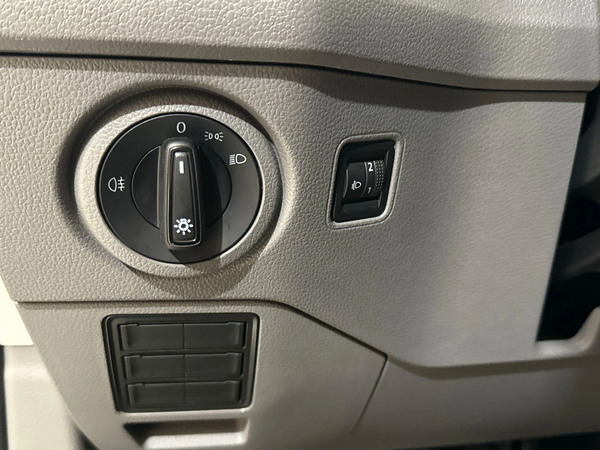 Volkswagen-Crafter-image-30