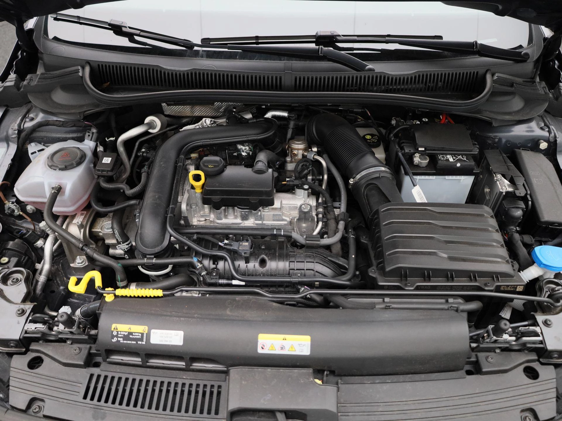 Volkswagen-Polo-image-35