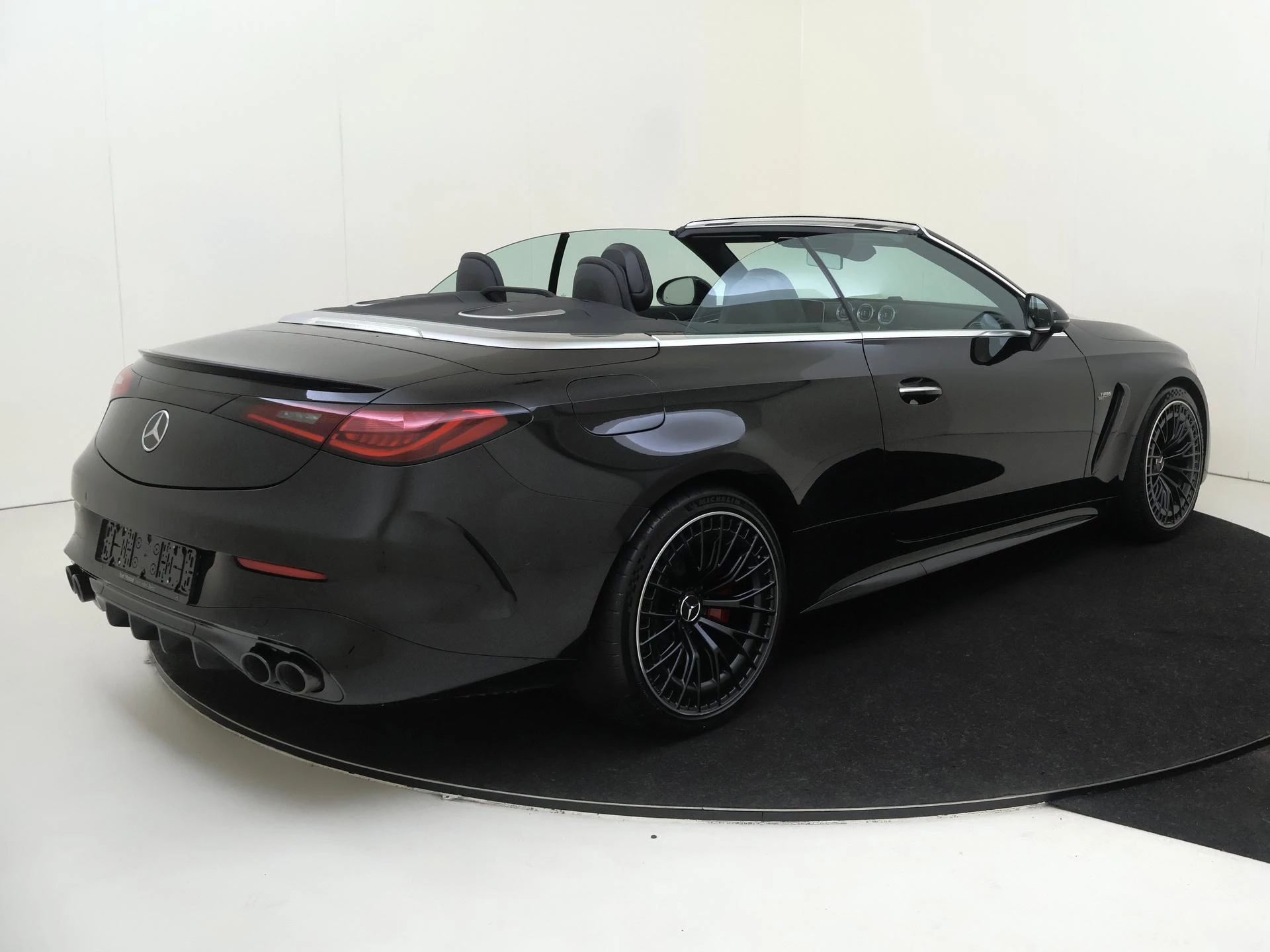 Mercedes-Benz-CLE-image-1