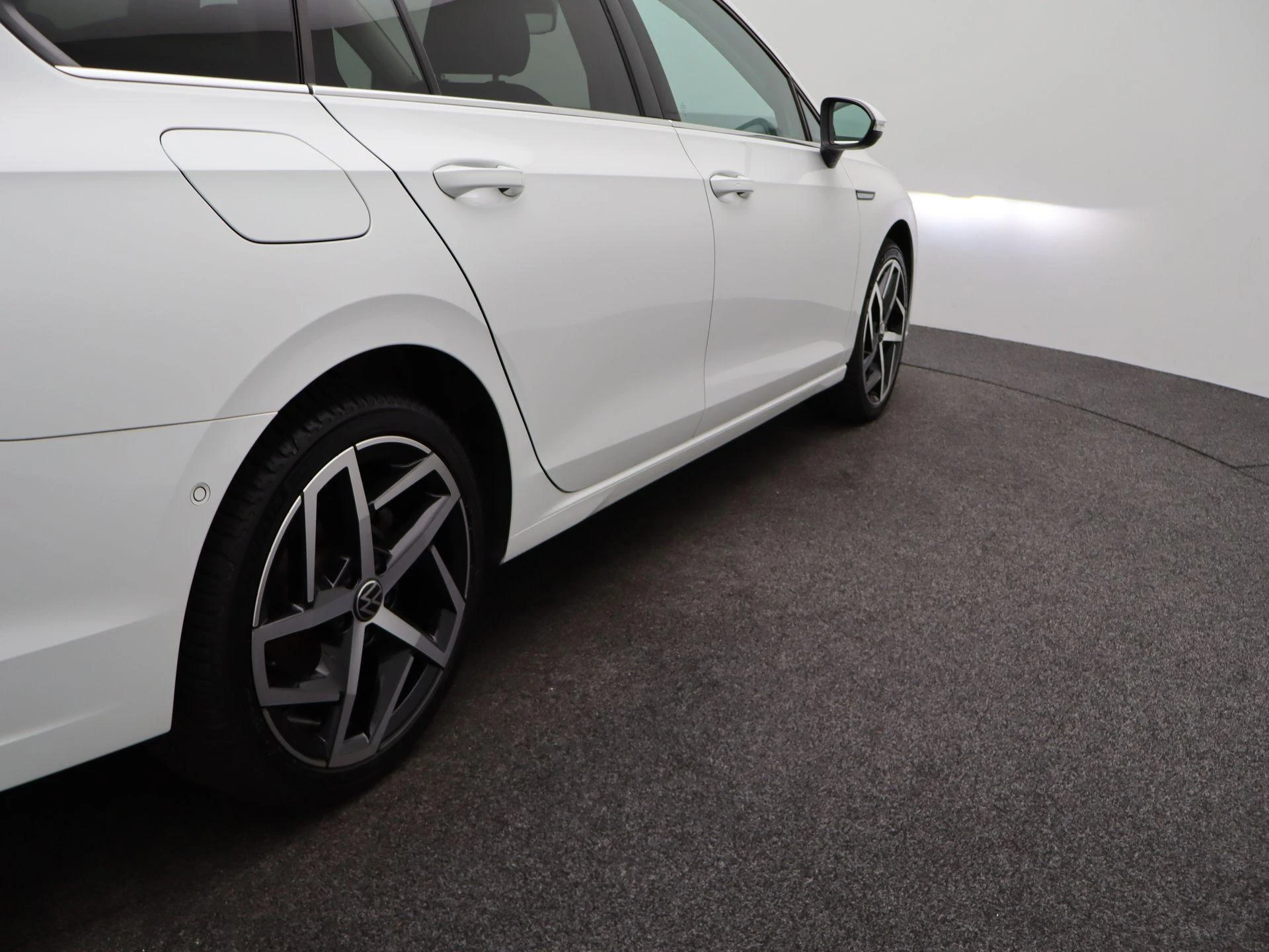 Volkswagen Golf Variant 1.5 eTSI R-Line Business