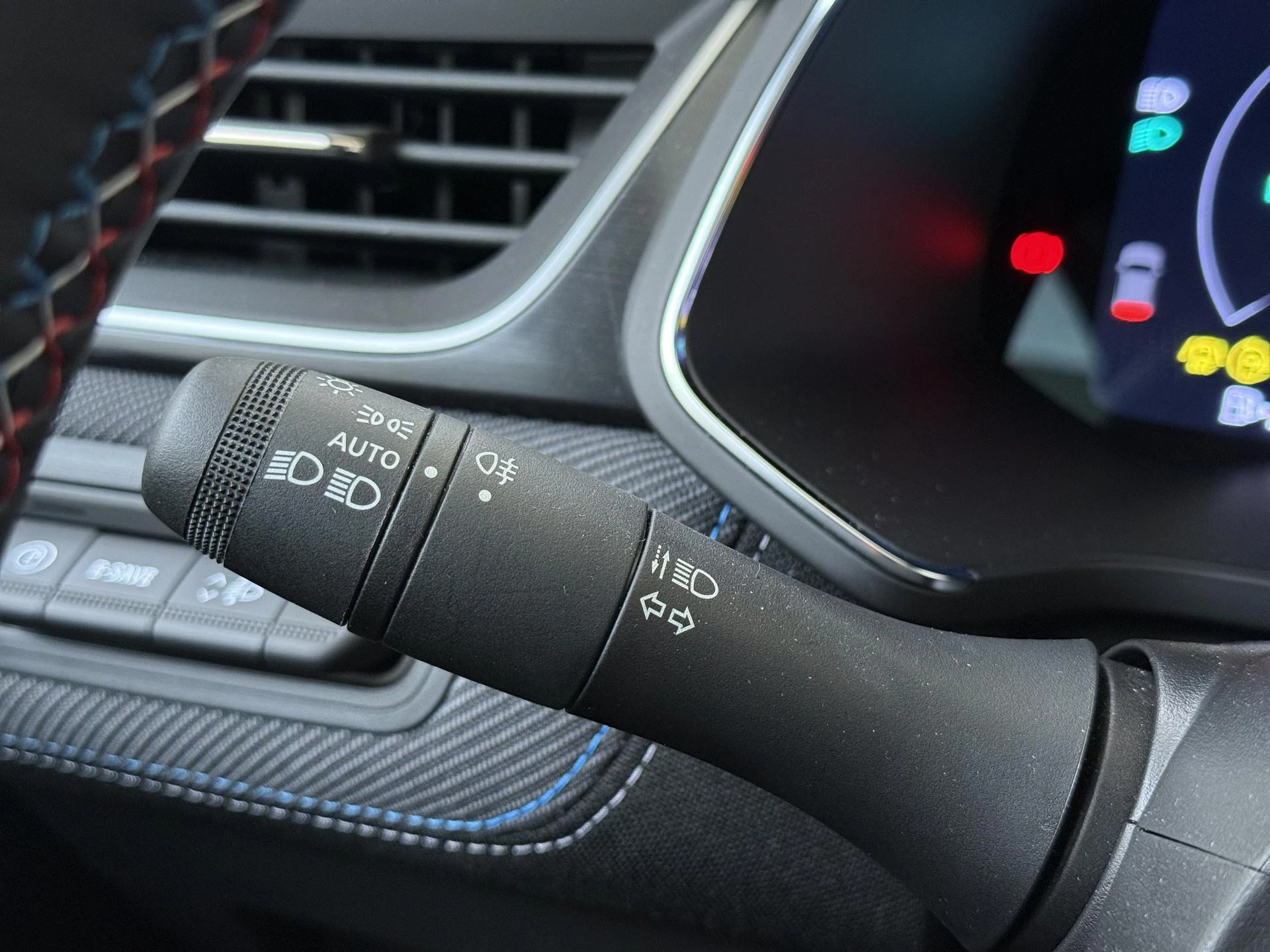 Renault-Captur-image-24