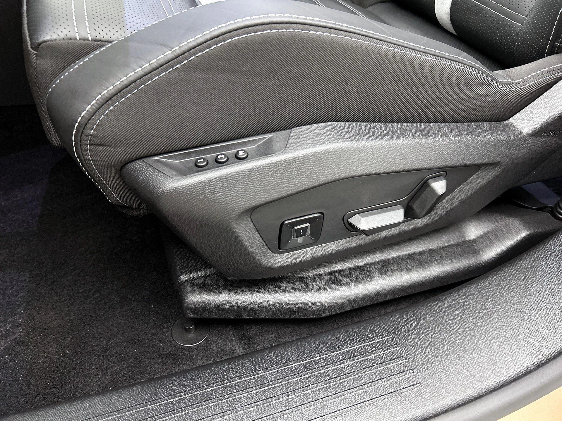 Opel-Grandland-image-30