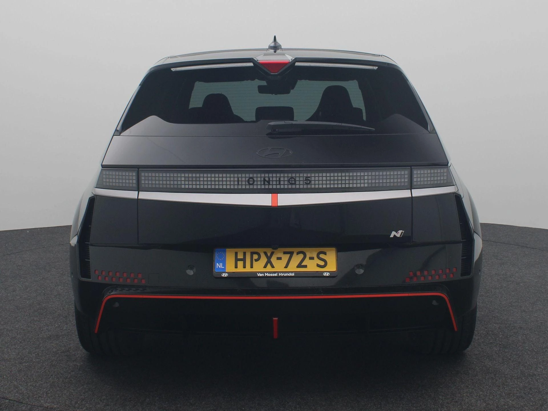 Hyundai-IONIQ 5-image-5